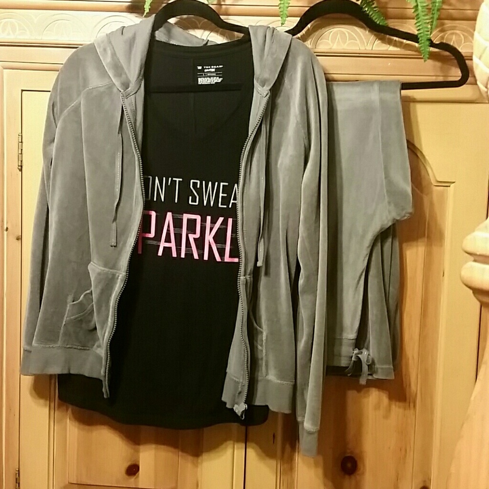 Hooded jacket, pants and shirt